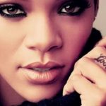 tatuajes de famosos rihanna2 - tatuajes de famosos