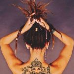 tatuajes de mujeres rastas 5 - Tatuagens Feminina