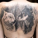 tatuajes lobos espalda 4 - tatuajes de lobos