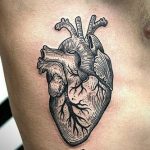 tattoo corazon para hombres 5 - tatuajes de corazones