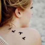 50 Fotos de Tatuajes de Palomas y sus significados - Tatuajes Geniales tatuajes palomas pequeñas chidas 5 - tatuajes de palomas