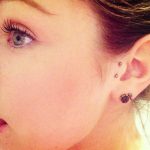 piercing tragus vertical 3 - tragus