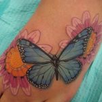 tatuajes mariposas con flores 1 - tatuajes de mariposas
