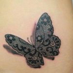 tatuajes mariposas espalda baja caderas pelvis 5 - tatuajes de mariposas