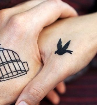 portada tatuajes parejas -