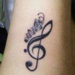 tatuajes de letras musicales 2 179x276 -