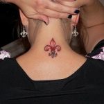 mujeres 2 - tatuajes de rosas