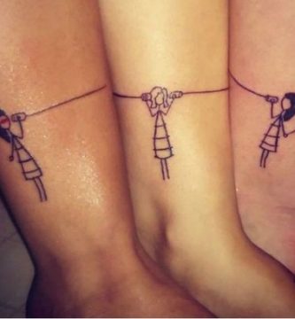 amigas hermanas 6 - Tatuajes de triángulos