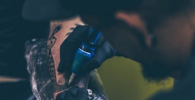 pexels photo 428105 - tatuajes pequeños