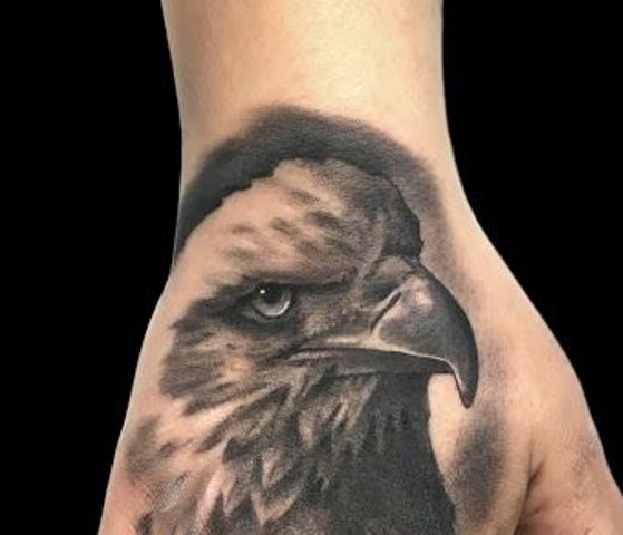 Tatuajes de Águilas Originales y Significados »【TOP 2023】